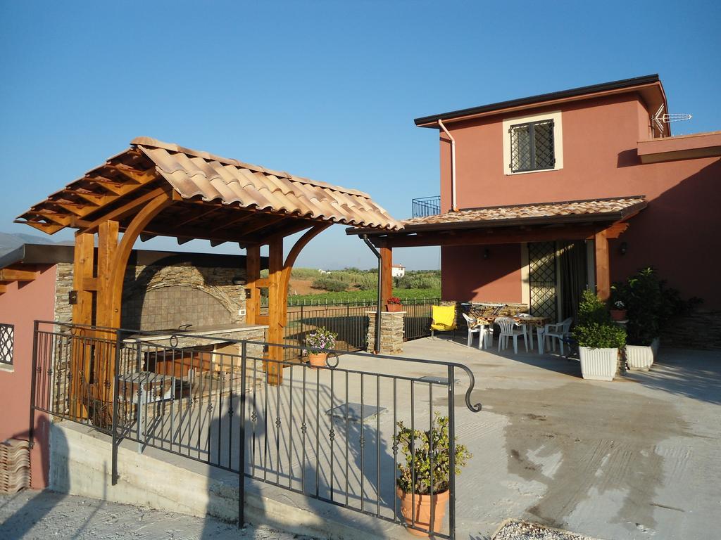 Case Vacanza Longo Balestrate Rom bilde
